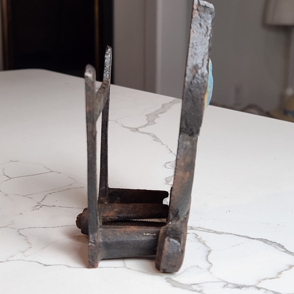 Vintage Cast Iron Metal Owl Napkin Letter Holder Mid Century Owl - Picture 3 of 6